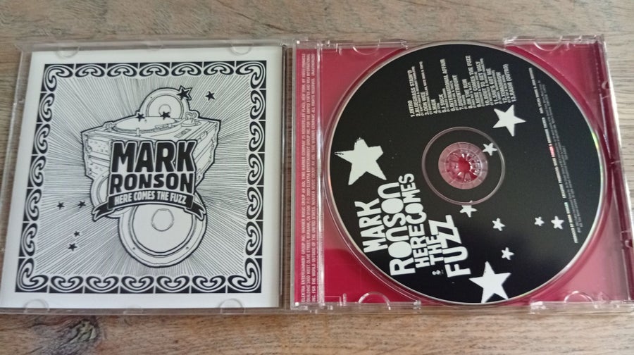 Mark Ronson - Here Comes The Fuzz (CD) | Köp på Tradera (747691760)