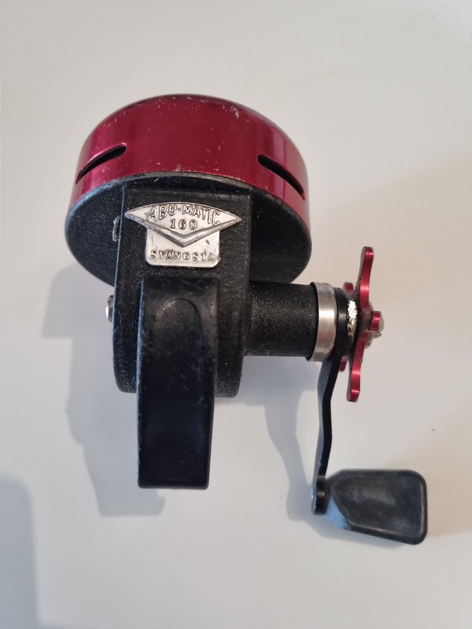 ABUMATIC 160 ABUMATIC 160 ABU-MATIC 160 赤 スピンキャストリール