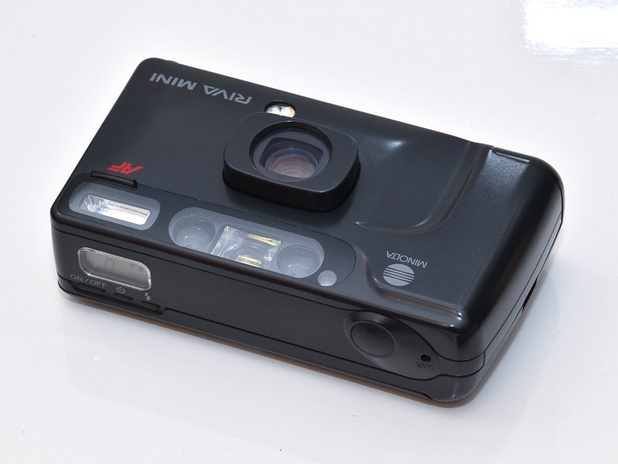 Minolta Riva Mini, samma som Leica Mini, 35mm f/3.5 optik! Smidig