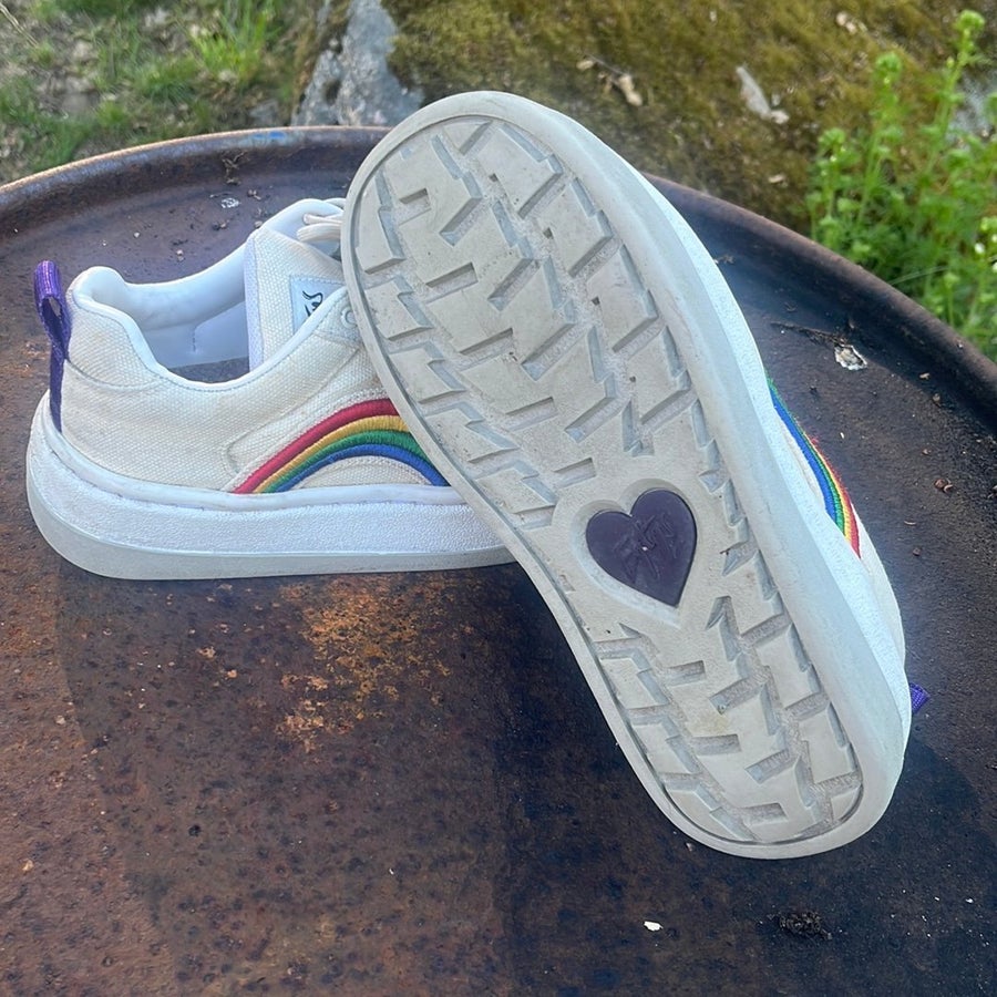 Eytys Sonic Rainbow Sneakers | Köp på Tradera (739252991)