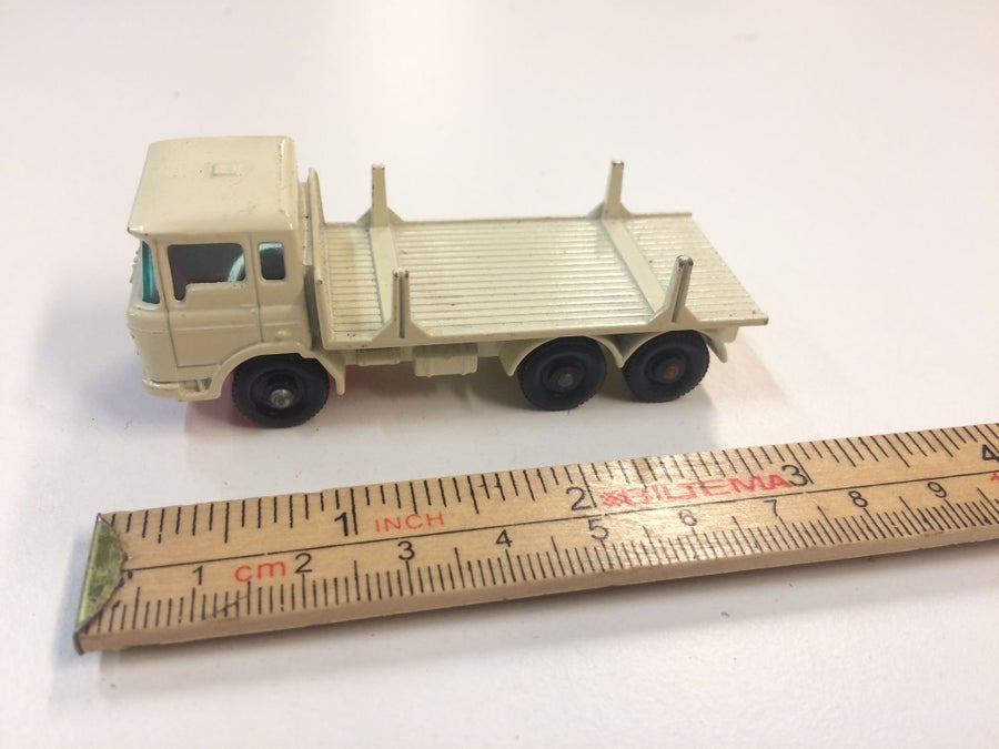 Lesney Matchbox No. 58 DAF Truck With Girders (10 Girders Only - Truck Not Included)