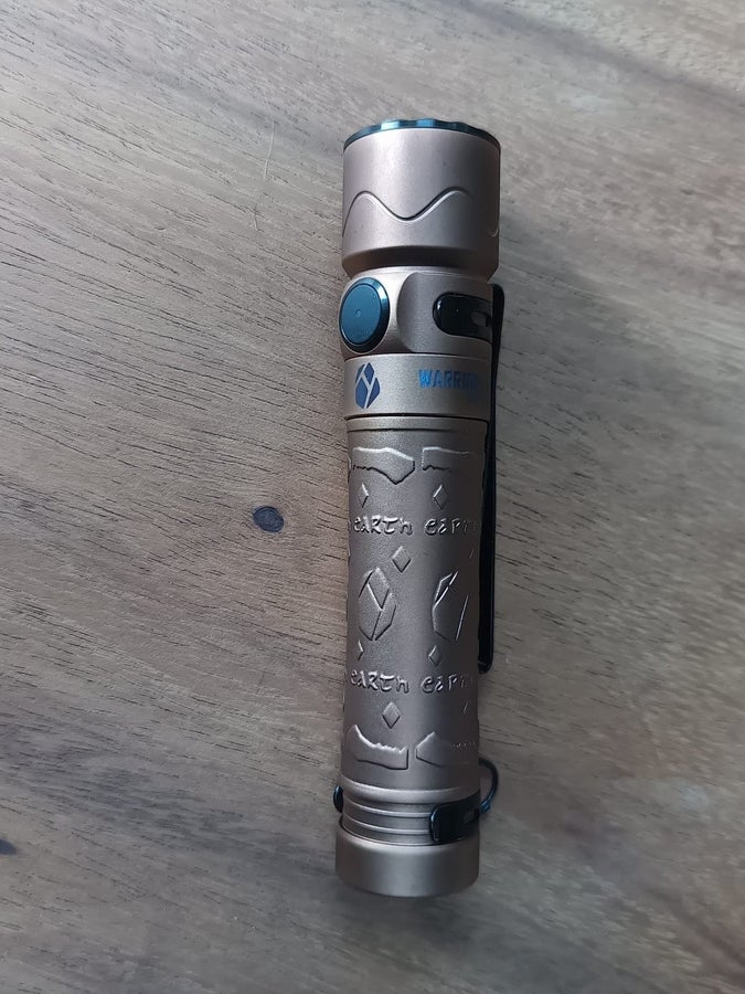 Se produkter som liknar Olight Warrior Mini 2 Ti Eart.. på Tradera