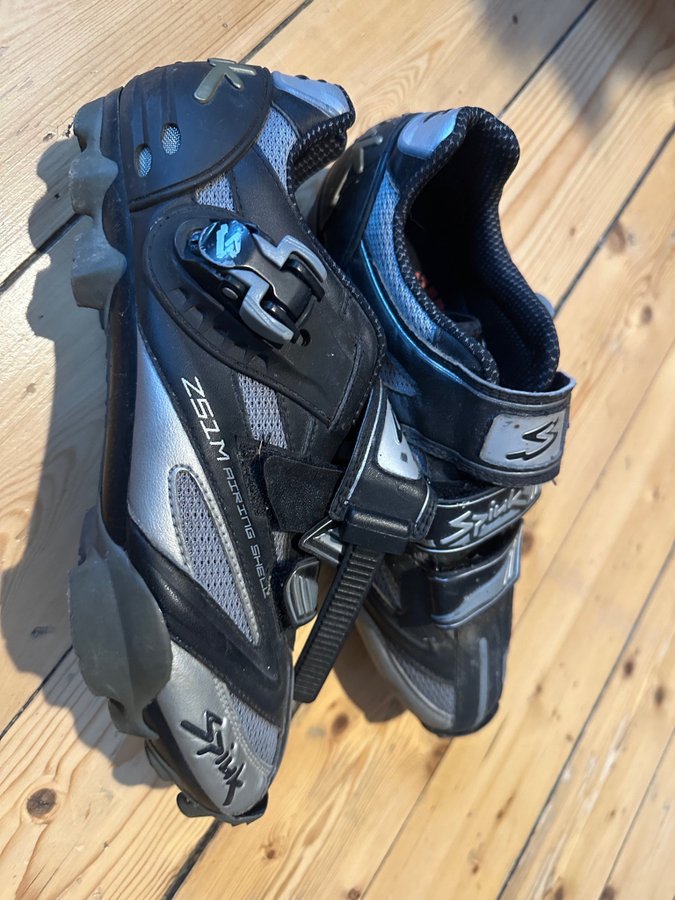 SPIUK Cykelskor Storlek 42 Köp på Tradera (700154563)