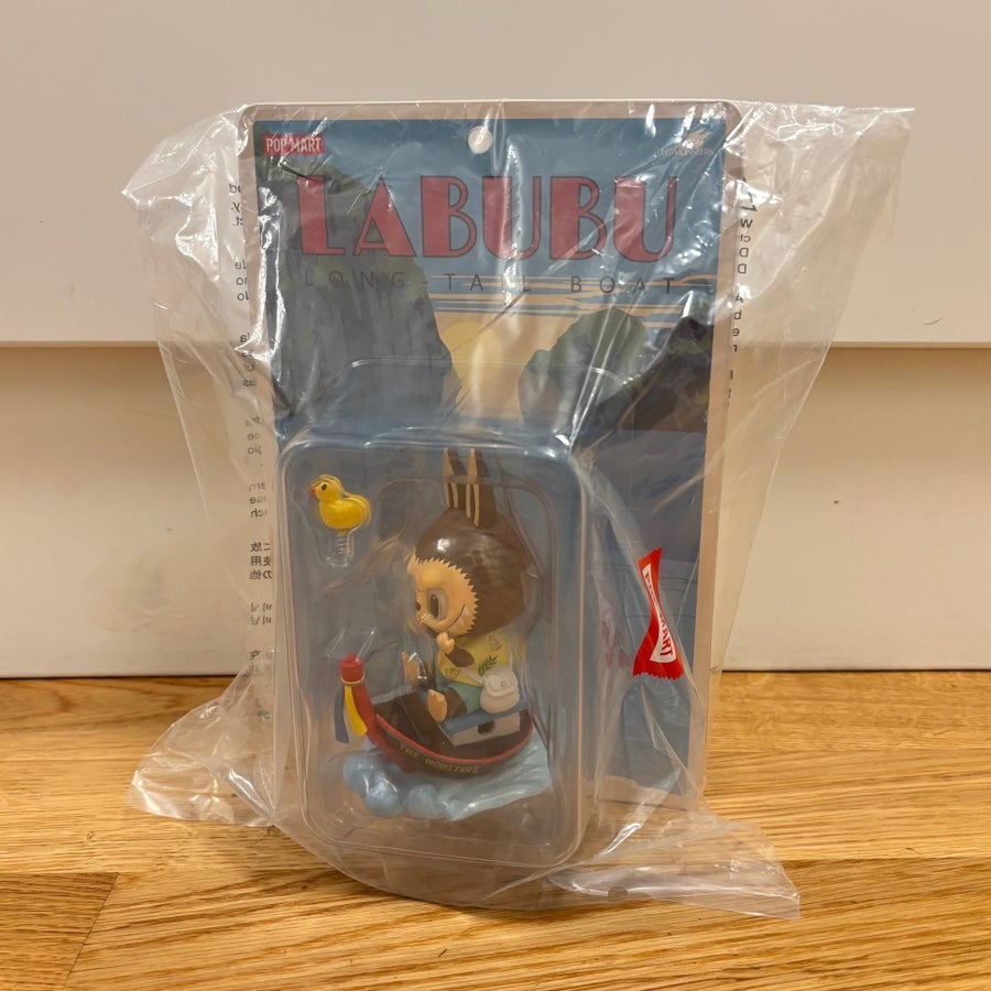 Pop Mart LABUBU Long-tail boat Figure Thailand .. | Köp på Tradera