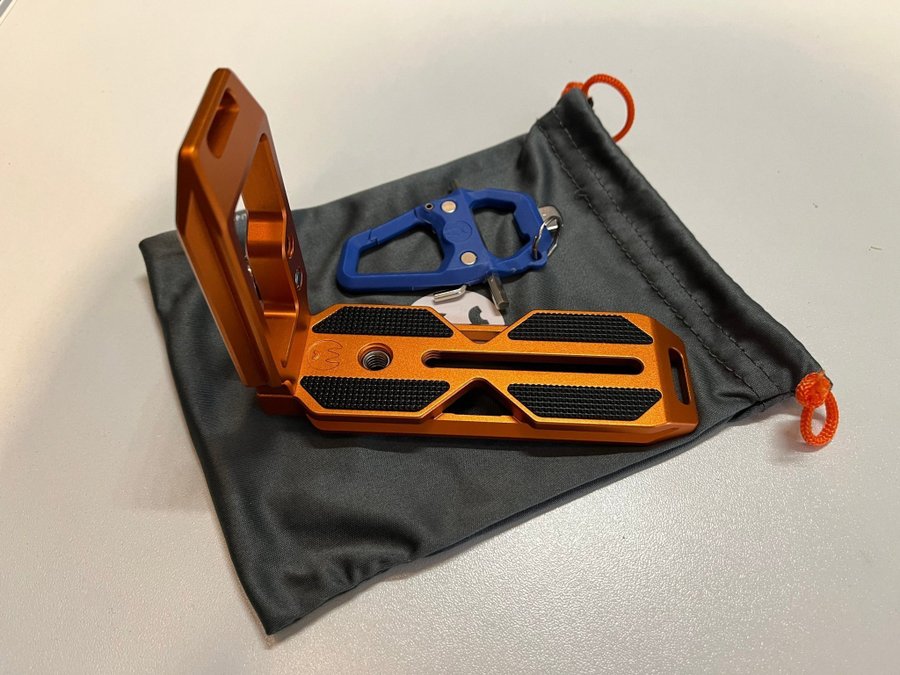 Se produkter som liknar Legged Thing QR11 Arca på Tradera