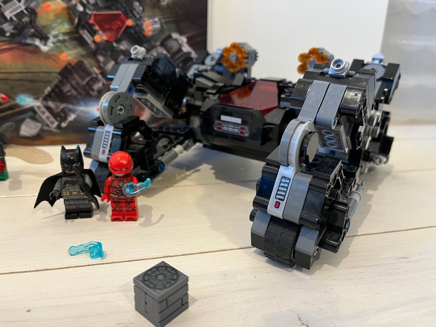 Lego Knightcrawler tunnelattack 76086 Köp på Tradera (699073198)