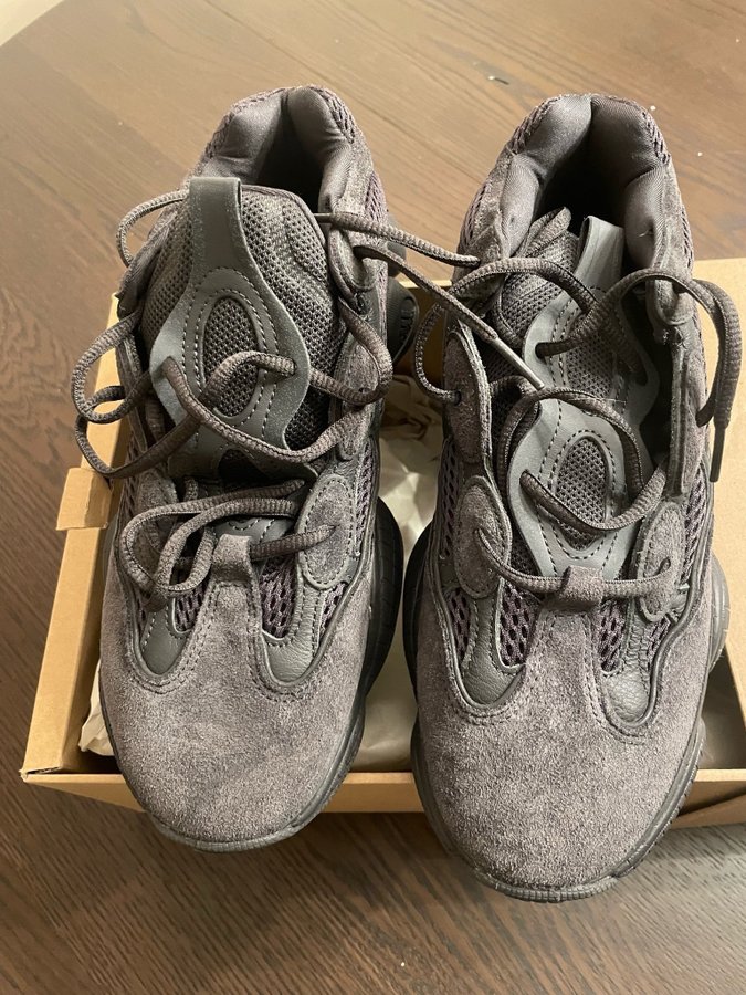 yeezy 500 43