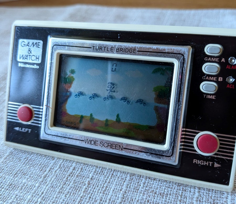 Nintendo Game & Watch Turtle Bridge TL-28 | Köp på Tradera (741669229)