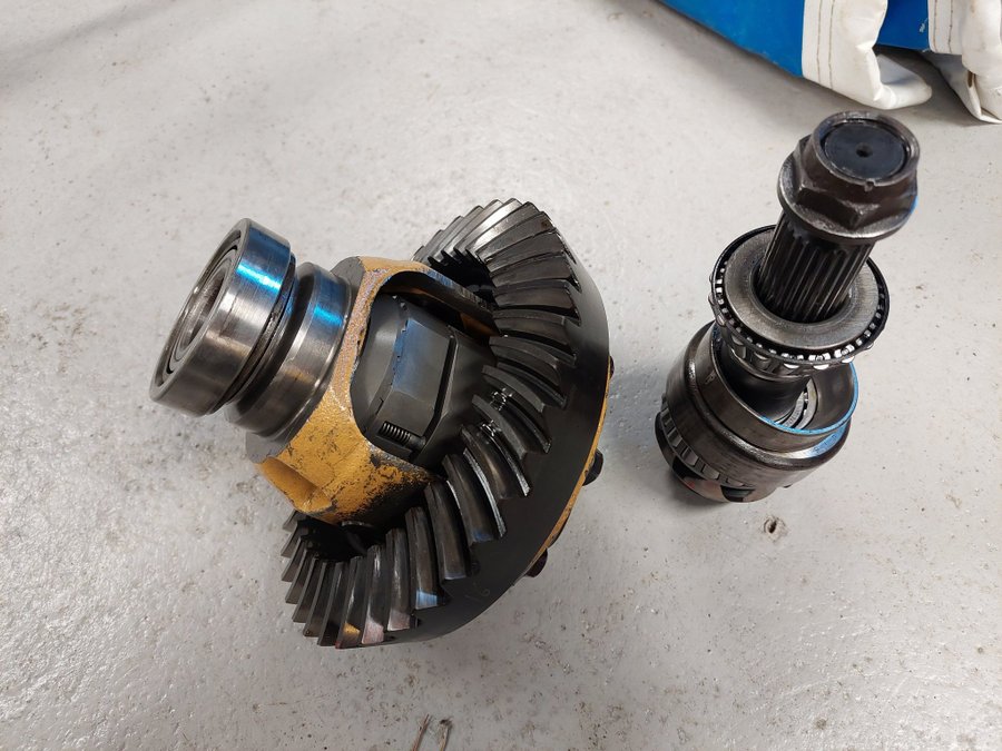 Volvo 240 sale diff