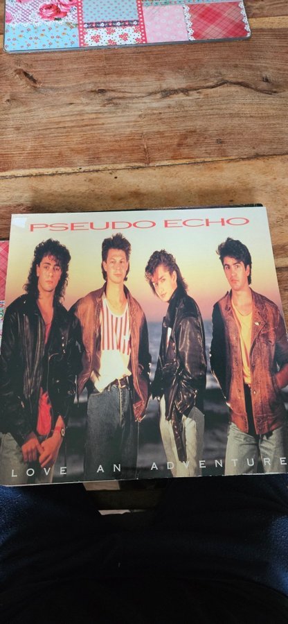 Pseudo Echo - Älska ett äventyr - Vinyl LP | Köp på Tradera (696043700)