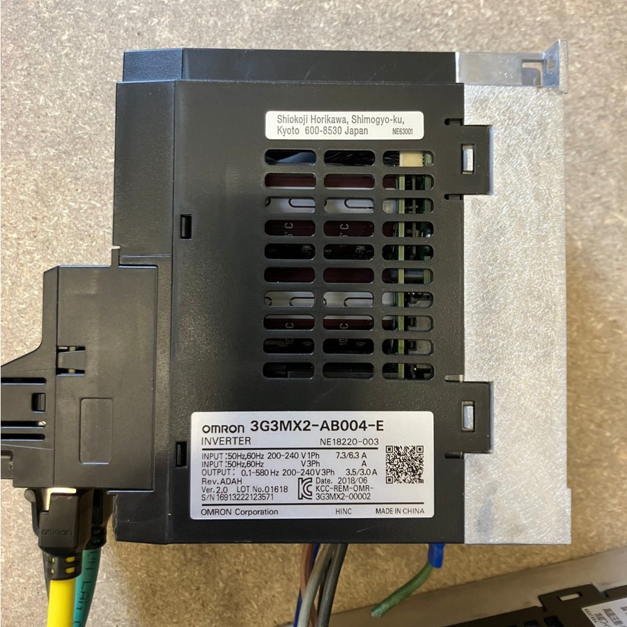 Omron Digital Motor Inverter 3G3MX2-AB004-E 0.4kw | Köp på Tradera ...