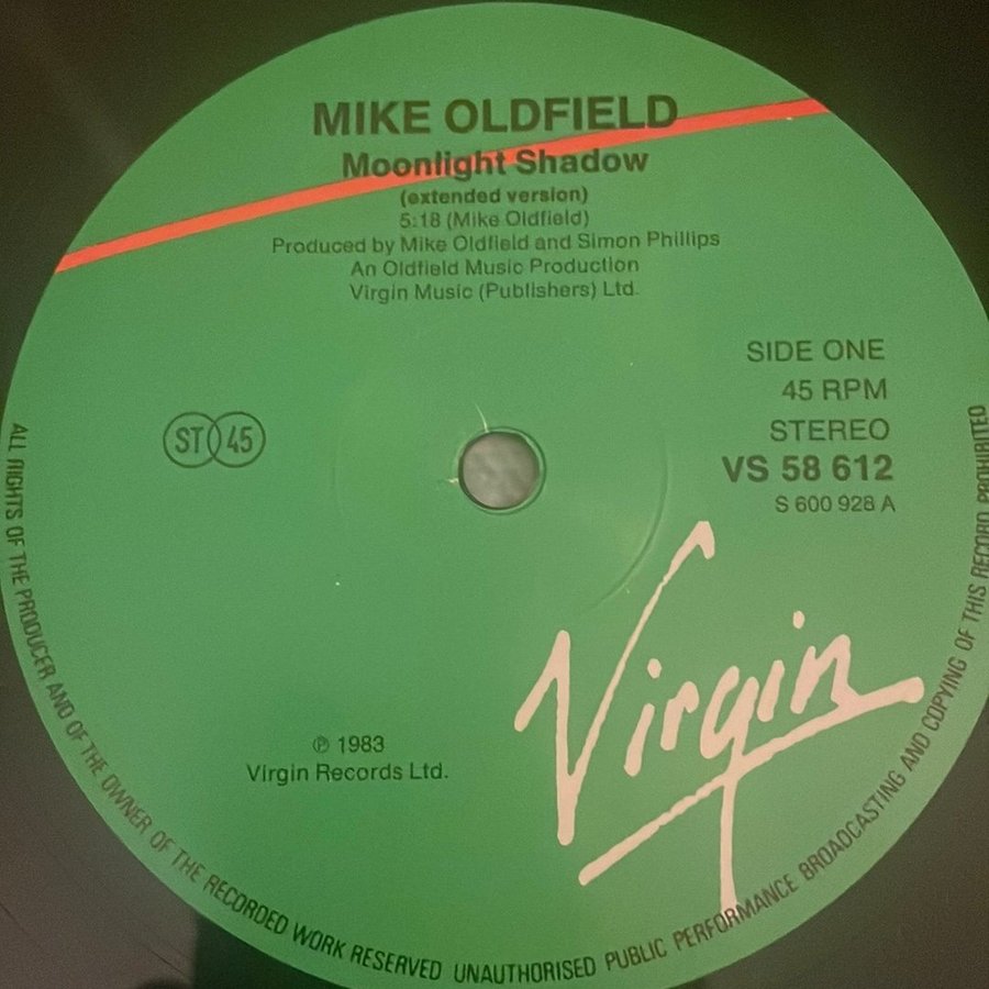 Mike Oldfield - Moonlight Shadow (Extended Vers.. | Köp på Tradera
