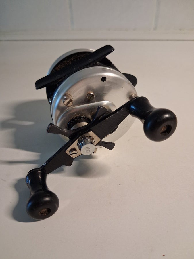 abu garcia ambassadeur 4601cl3 Action Type::Heavy push to cast button Birds Nest Fishing Reel Baitcast Combo