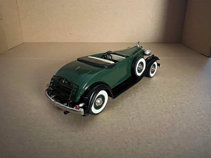 The Brooklin Collection 1932 Packard Light 8 Co.. | Köp på Tradera