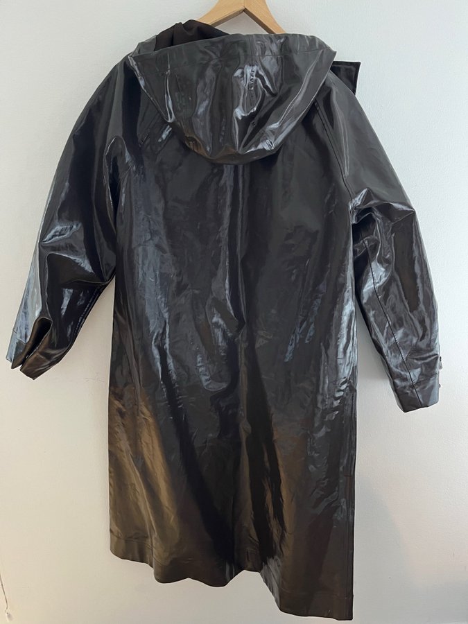 Se produkter som liknar Arket Coated canvas rain på Tradera