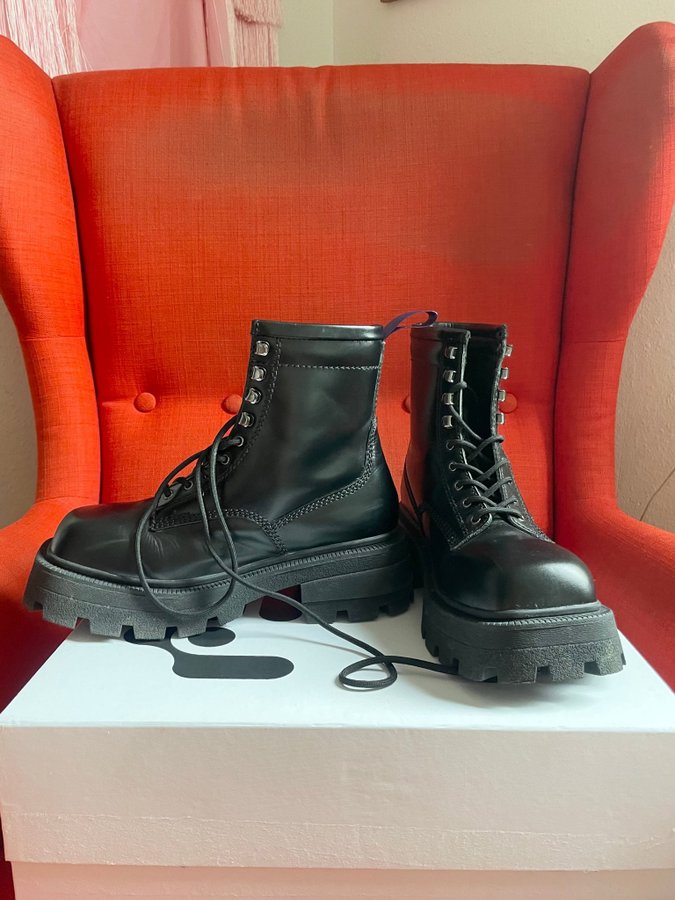 Eytys Michigan Black Boots Storlek 40 | Köp på Tradera (722654272)