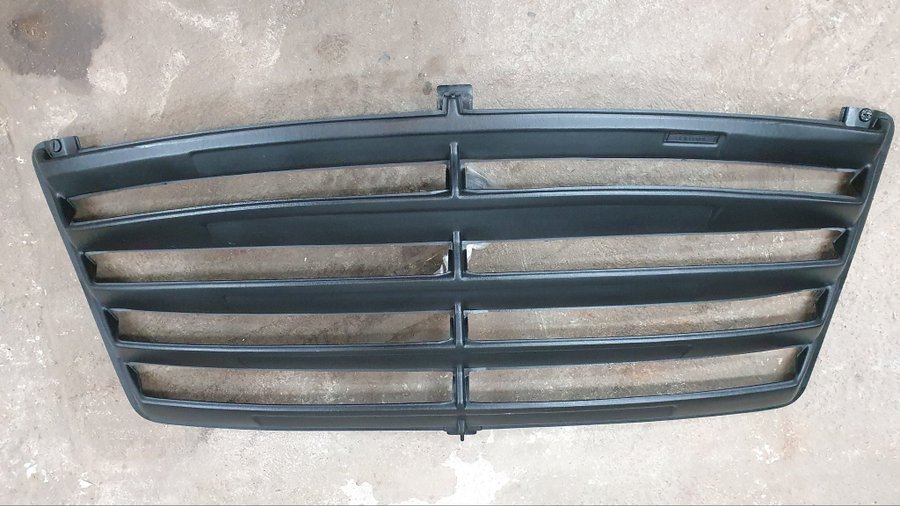 Se produkter som liknar Jalusi volvo 140 240 på Tradera (576370686)