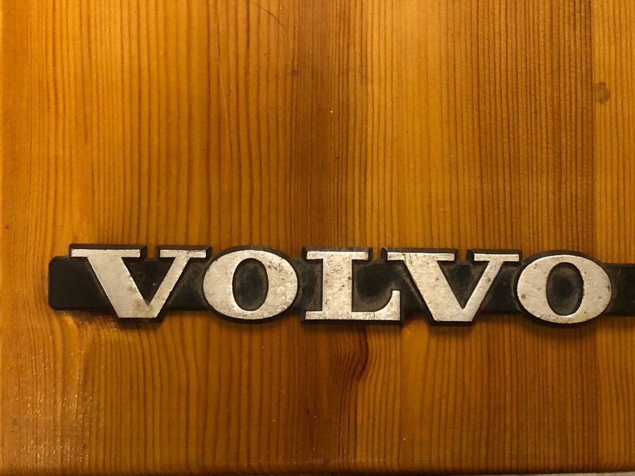 volvo 240 emblem Köp på Tradera (520873661)