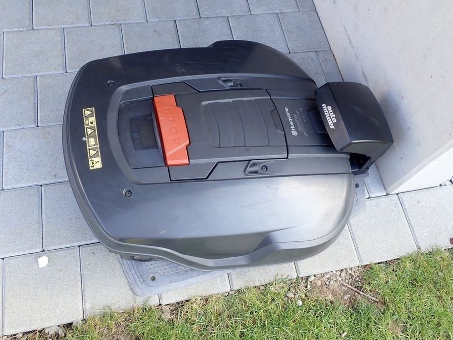 Automower 265 ACX 6000m2 under service till K p p Tradera