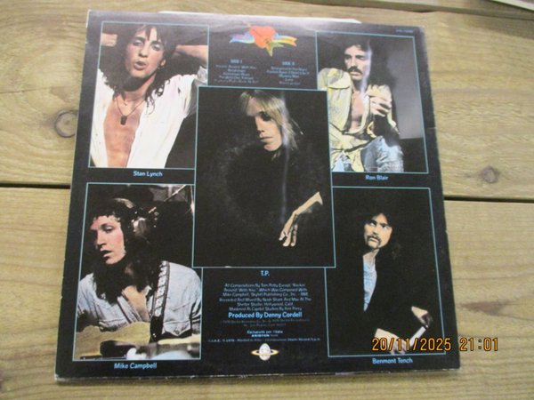 galleryimage 2 zoomed in