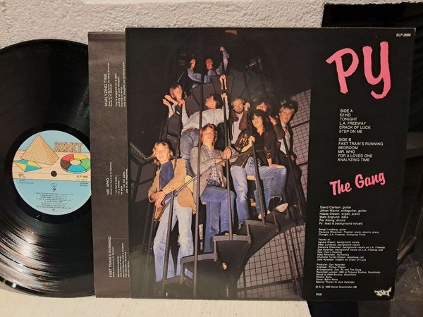 galleryimage 2 zoomed in