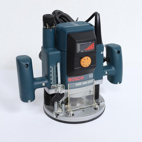 Handöverfräs BOSCH, GOF 900 ACE Fräsmaskin Fräs