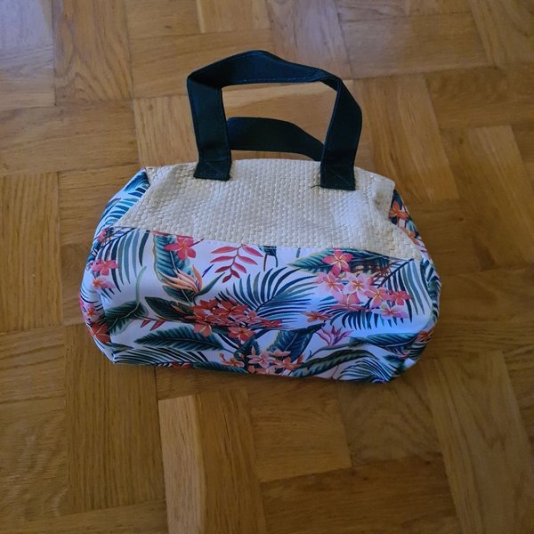 galleryimage 2 zoomed in