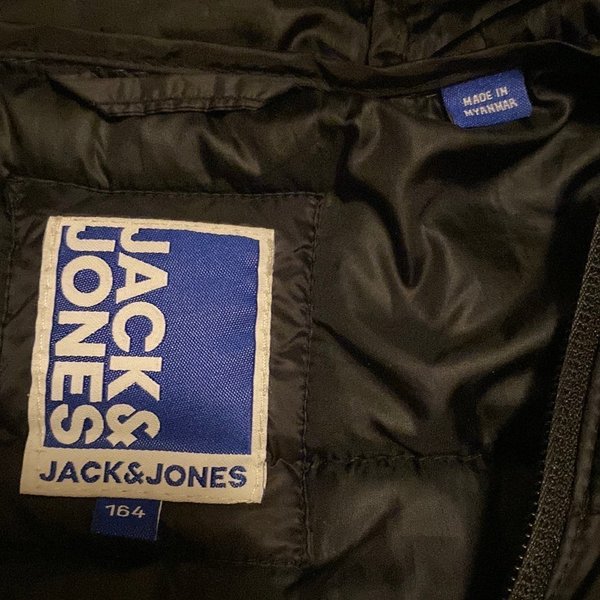 galleryimage 2 zoomed in