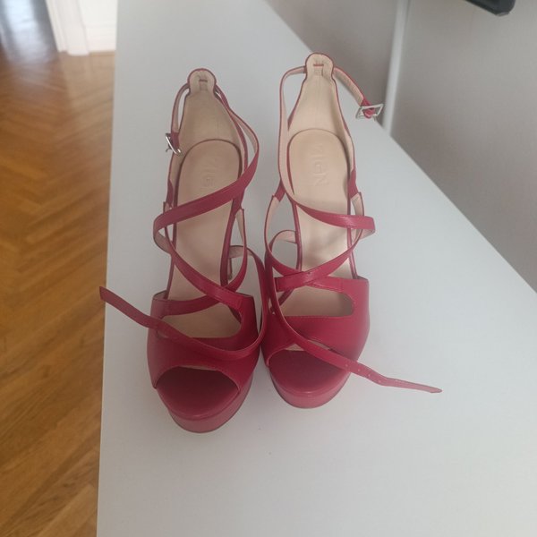 galleryimage 2 zoomed in