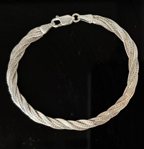 galleryimage 2 zoomed in