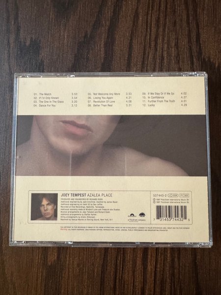 galleryimage 2 zoomed in