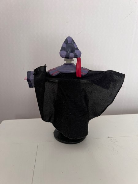 galleryimage 2 zoomed in