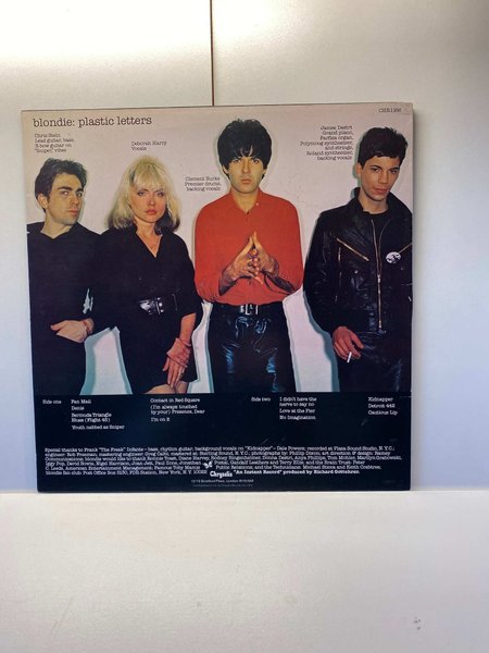 galleryimage 2 zoomed in