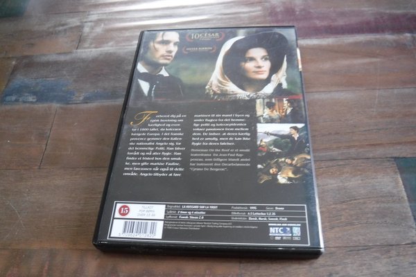 galleryimage 2 zoomed in