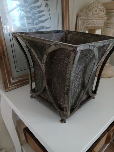 galleryimage 2 zoomed in