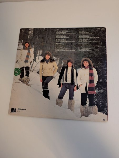 galleryimage 2 zoomed in