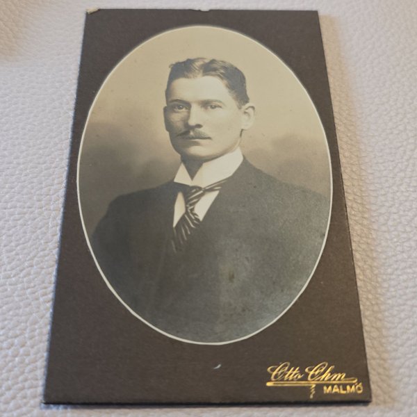 galleryimage 2 zoomed in