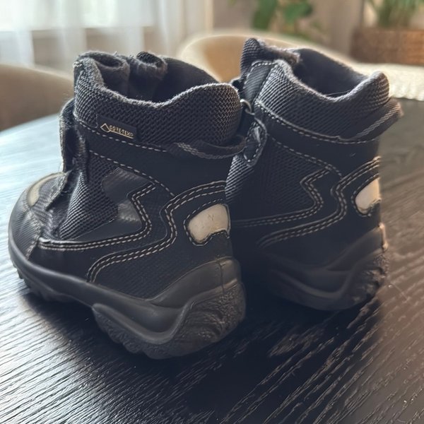 galleryimage 2 zoomed in