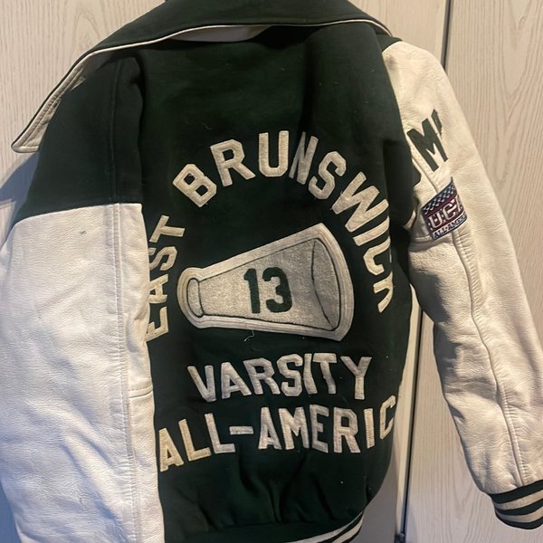 galleryimage 2 zoomed in