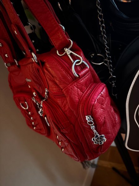 galleryimage 2 zoomed in