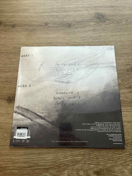 galleryimage 2 zoomed in