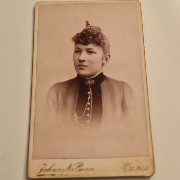 galleryimage 2 zoomed in