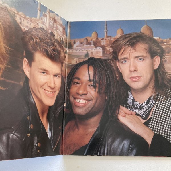 galleryimage 2 zoomed in