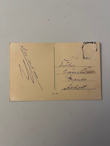 galleryimage 2 zoomed in