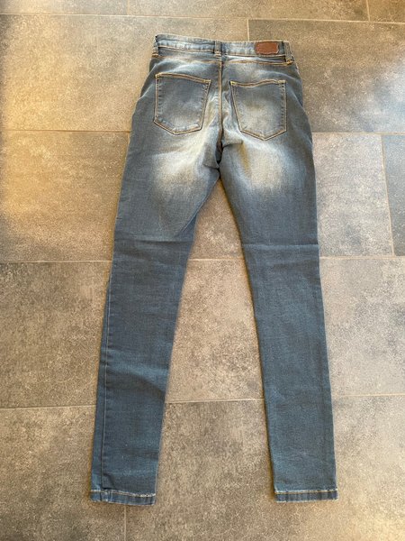 galleryimage 2 zoomed in