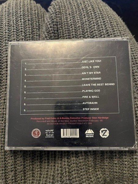 galleryimage 2 zoomed in