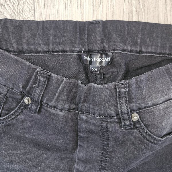 galleryimage 2 zoomed in