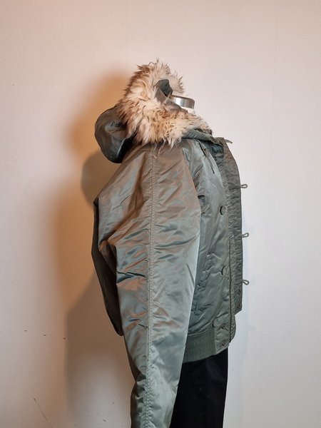 galleryimage 2 zoomed in