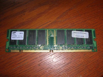 Minne Samsung M366S1723ATS-C75 SDRAM 128MB PC133