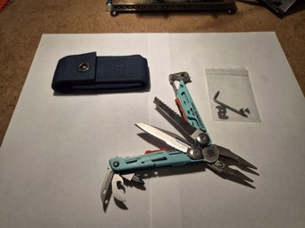 Leatherman Signal, multiverktyg, camping, fritid, verktyg, tång.